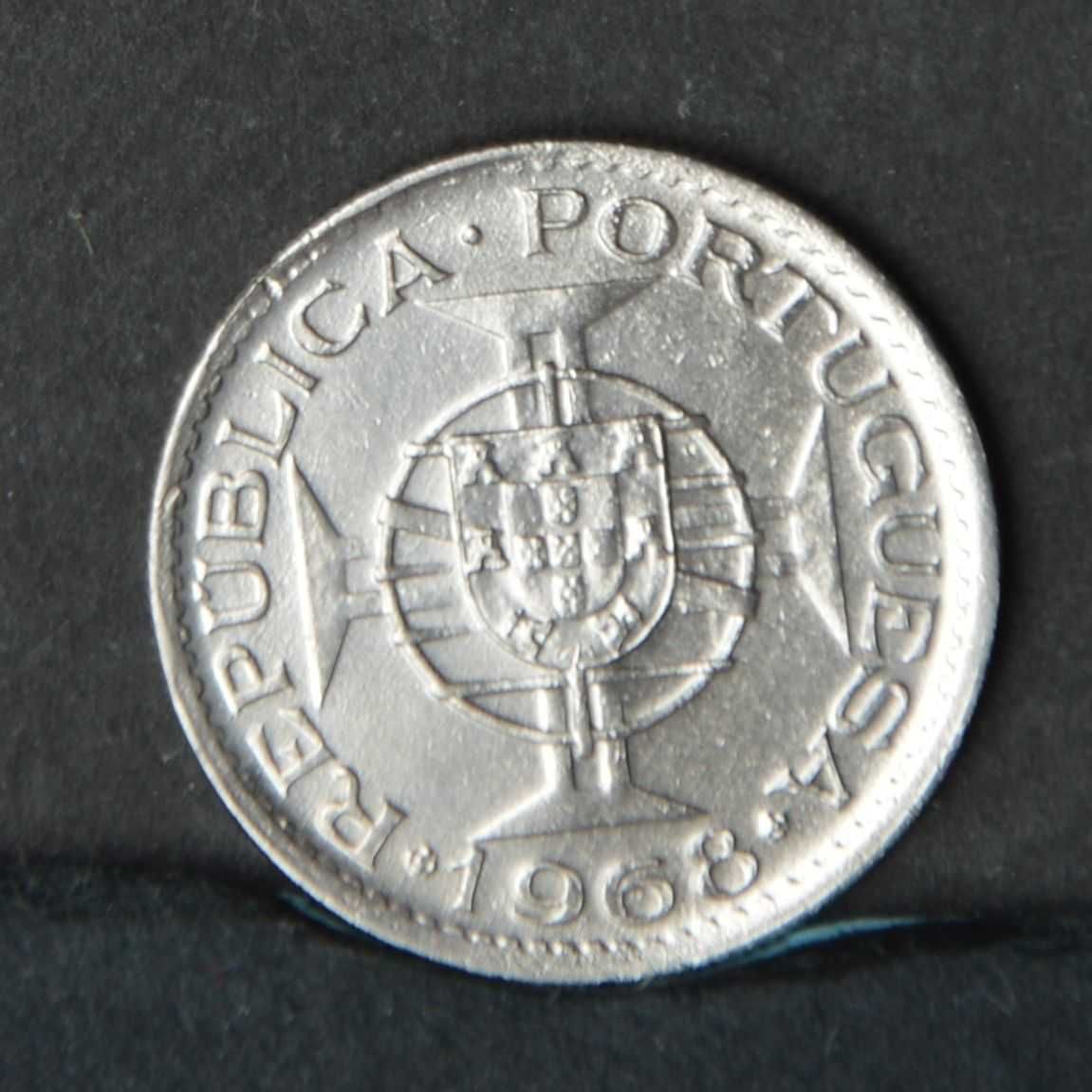 Angola 2,5 escudos 1968 - olx X10349