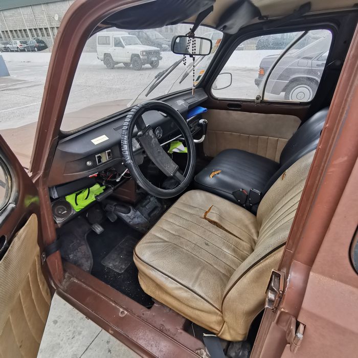Renault 4L 1982 em bom estado