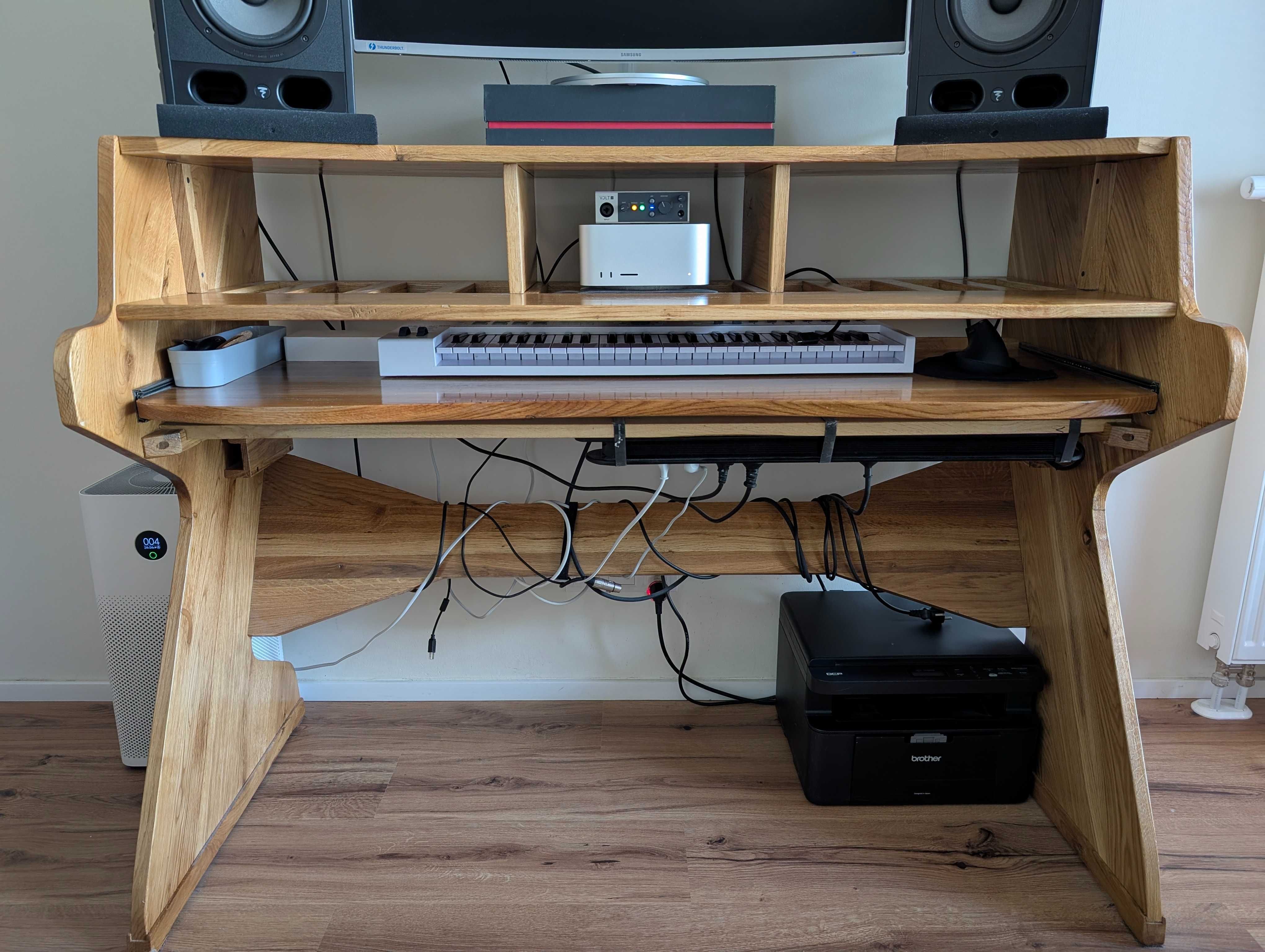 Biurko studyjne z litego dębu – solidne, na zamówienie, 2x 4U