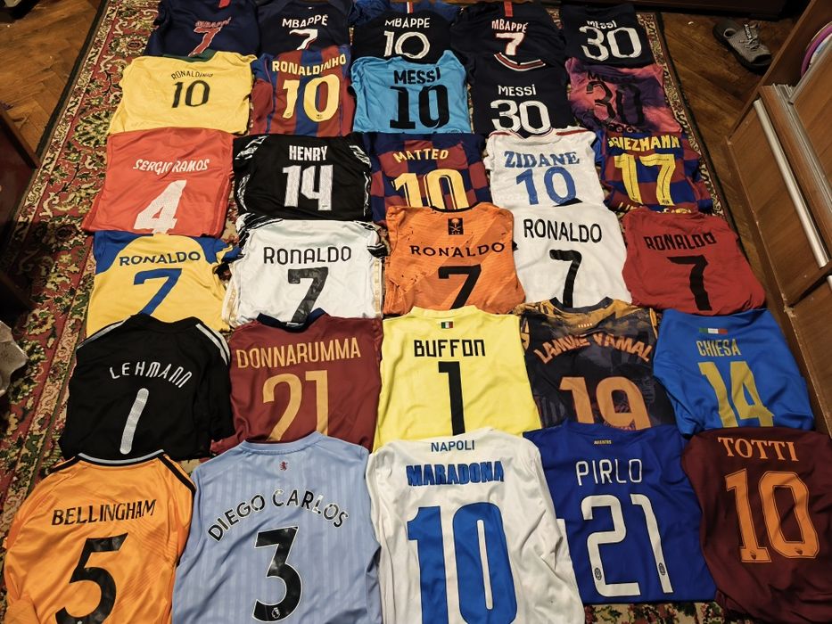 РозпродажКолекція футболок всі розміри  від