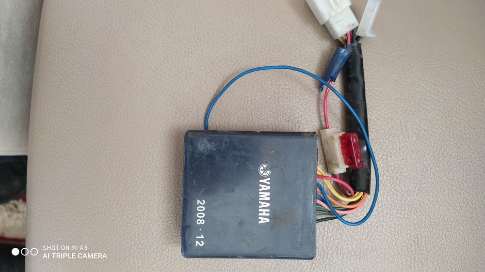 Продам брелок сигналізації YAMAHA з електронним модулем.