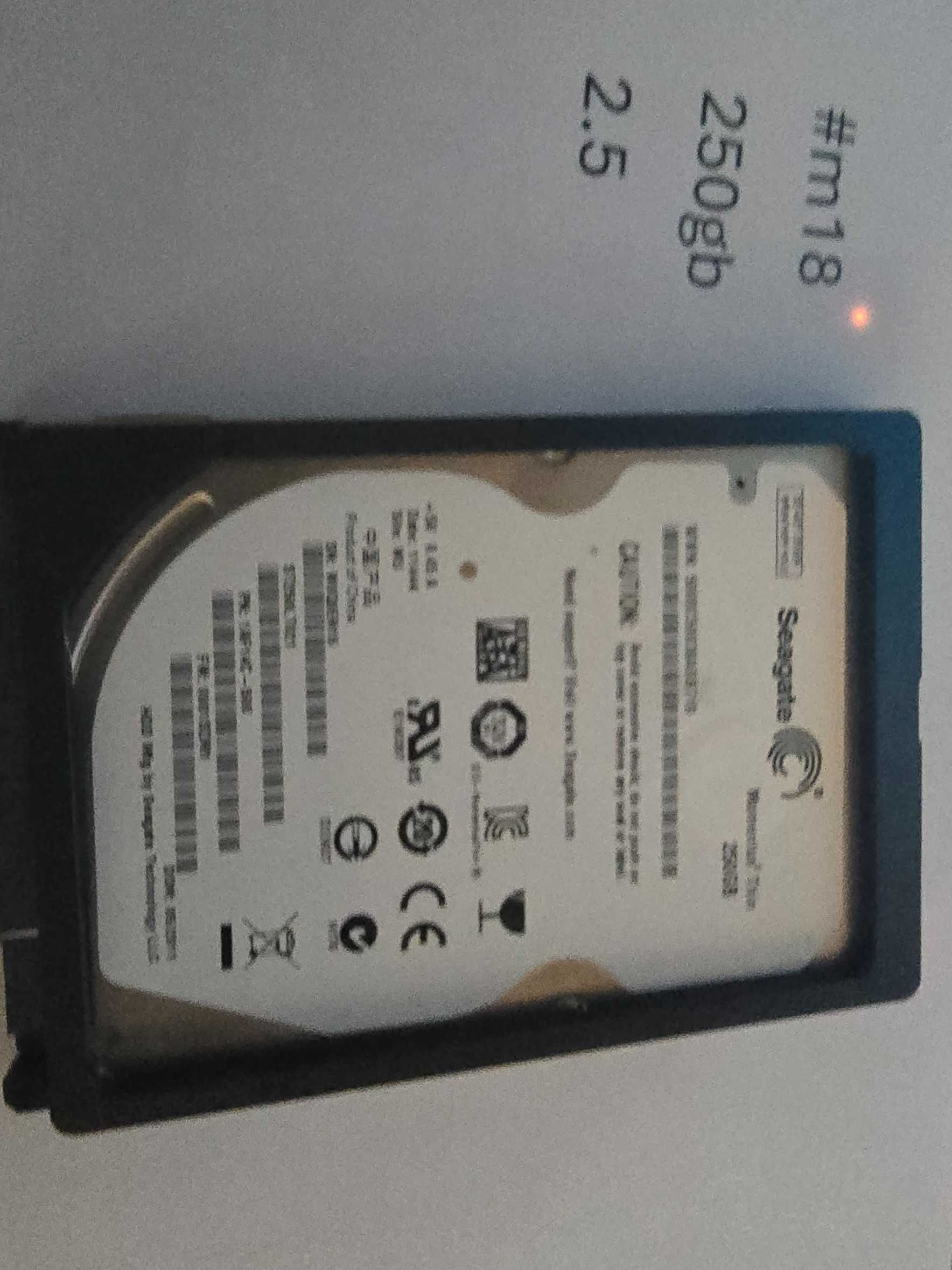 dysk twardy 250gb 2.5 sprawny #m18