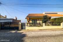 Moradia com Vistas Desafogadas no Centro de Vila Nova de Gaia