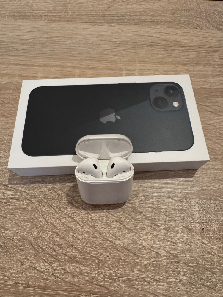 iPhone 13 256GB + AirPods 2 generacji