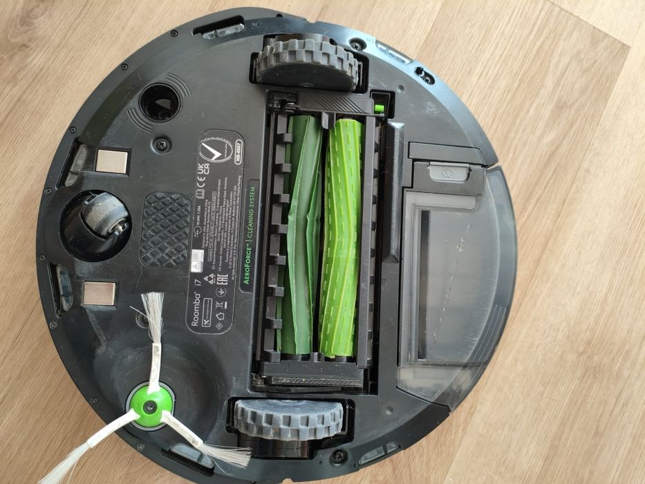 iRobot Roomba i7