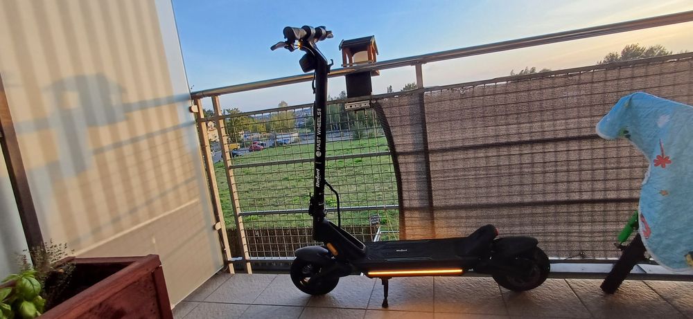 Hulajnoga elektryczna Rebel Fast Wheels