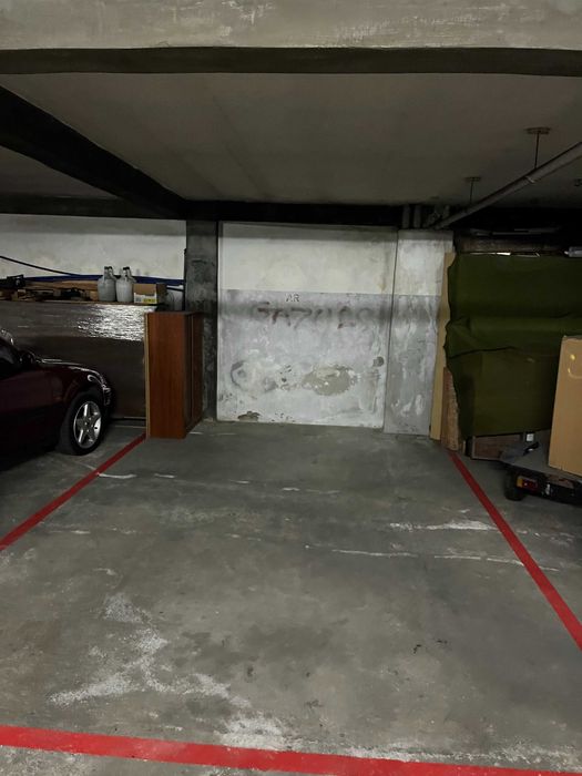 Lugar de garagem rio tinto ( rua nova santegãos )