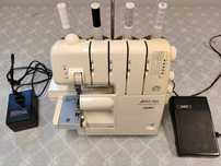 Maszyna do szycia Overlock Juki MO-766