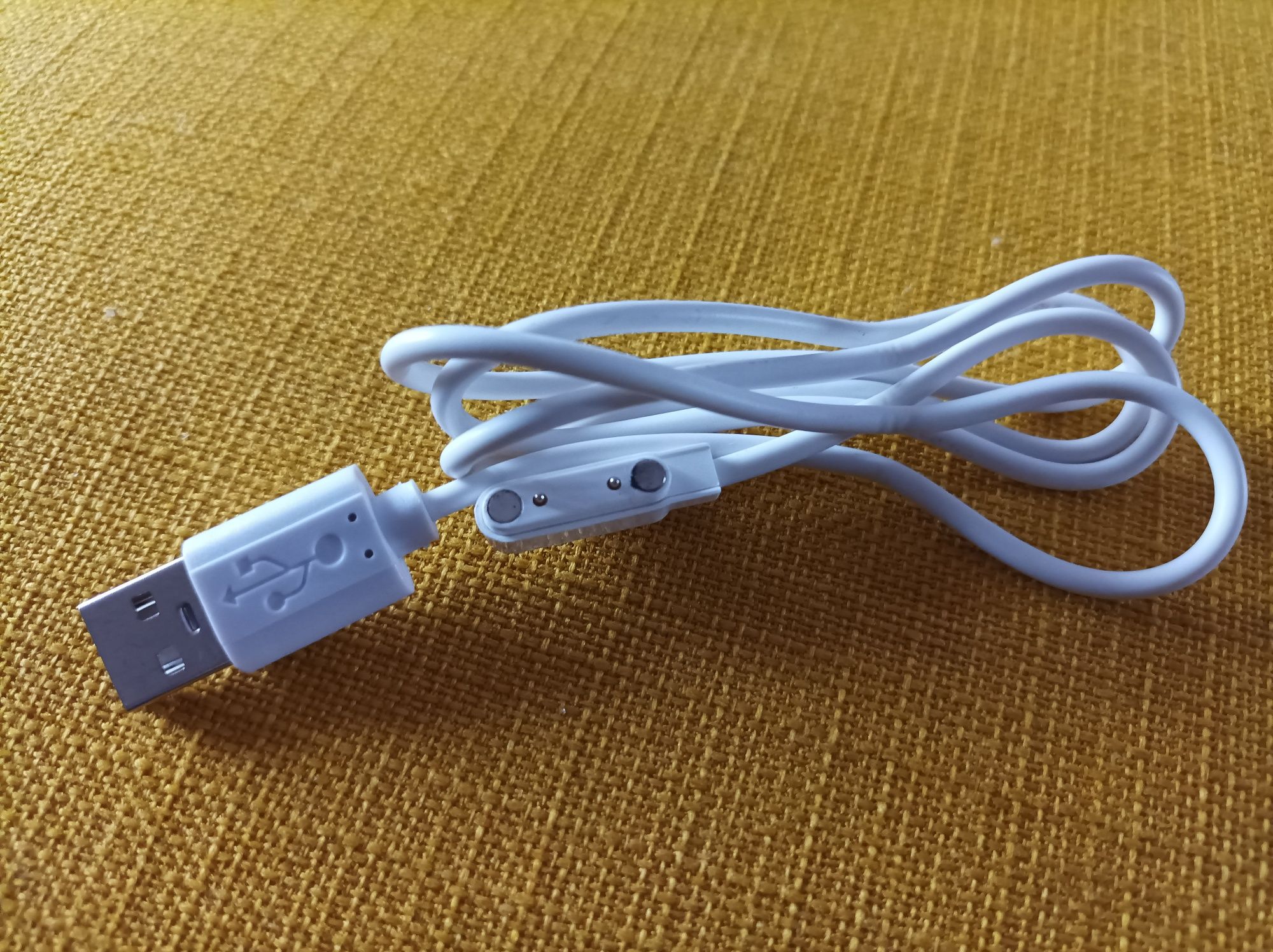 Nowy kabel USB do zegarka