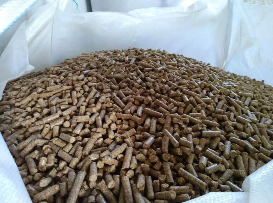 Пелети паливні деревʼяні