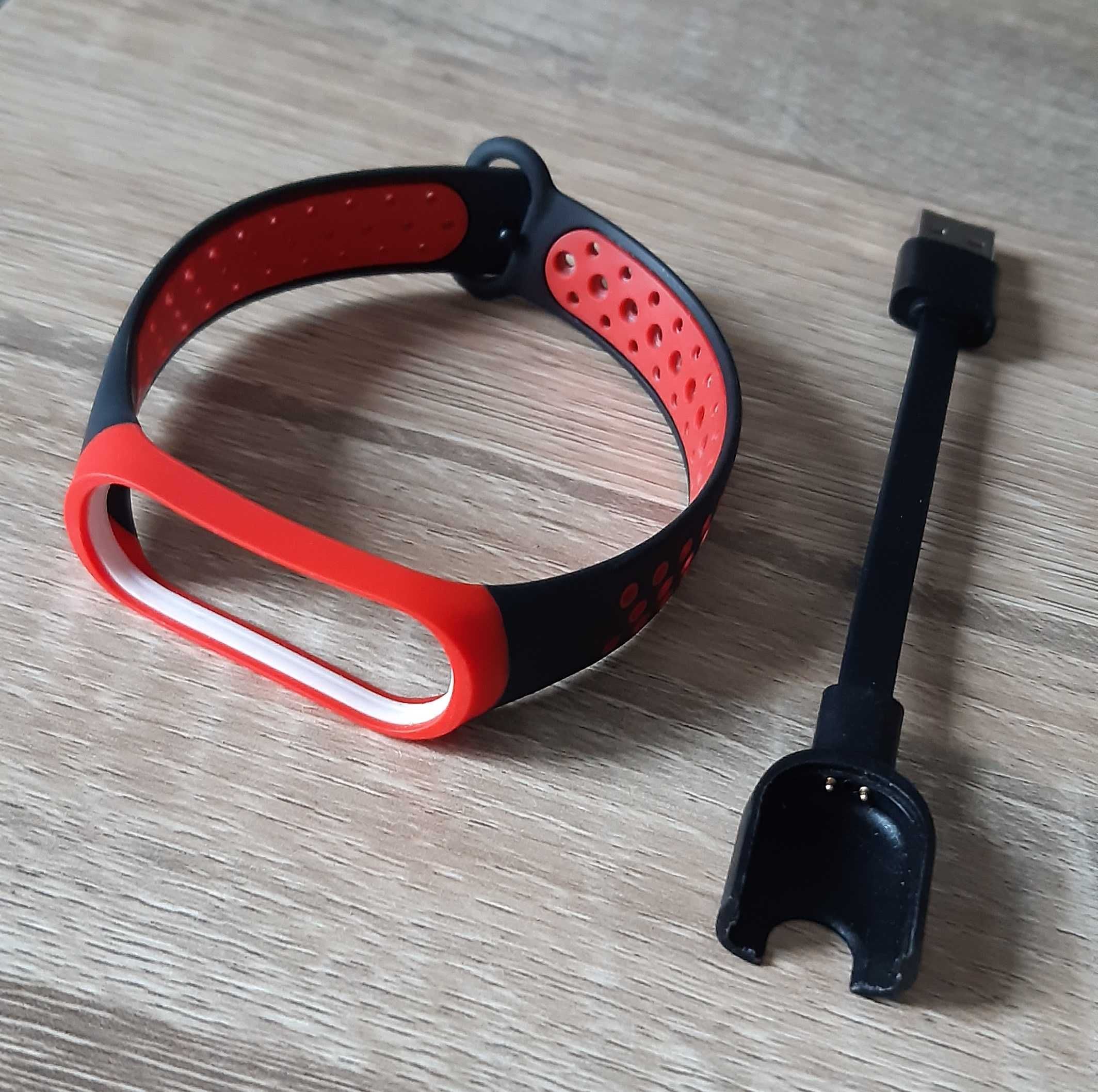 Mi Band 3 + 2 opaski i ładowarka