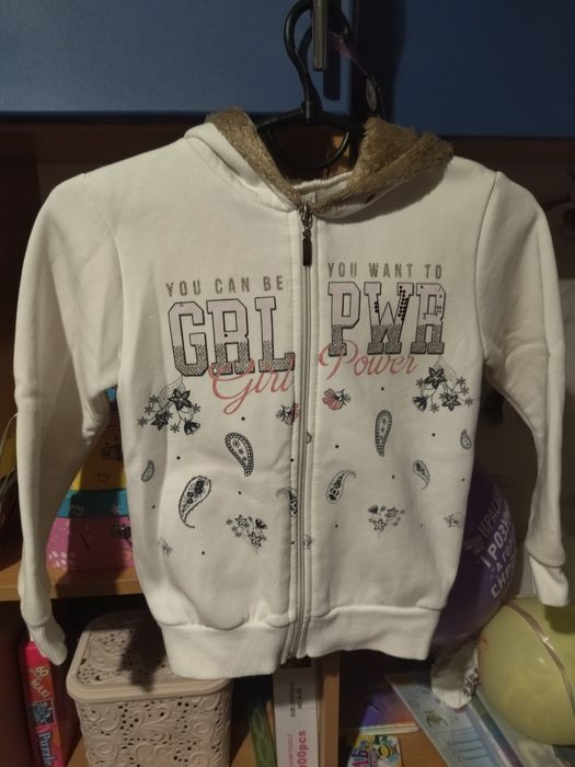 Пакет речей для дівчинки