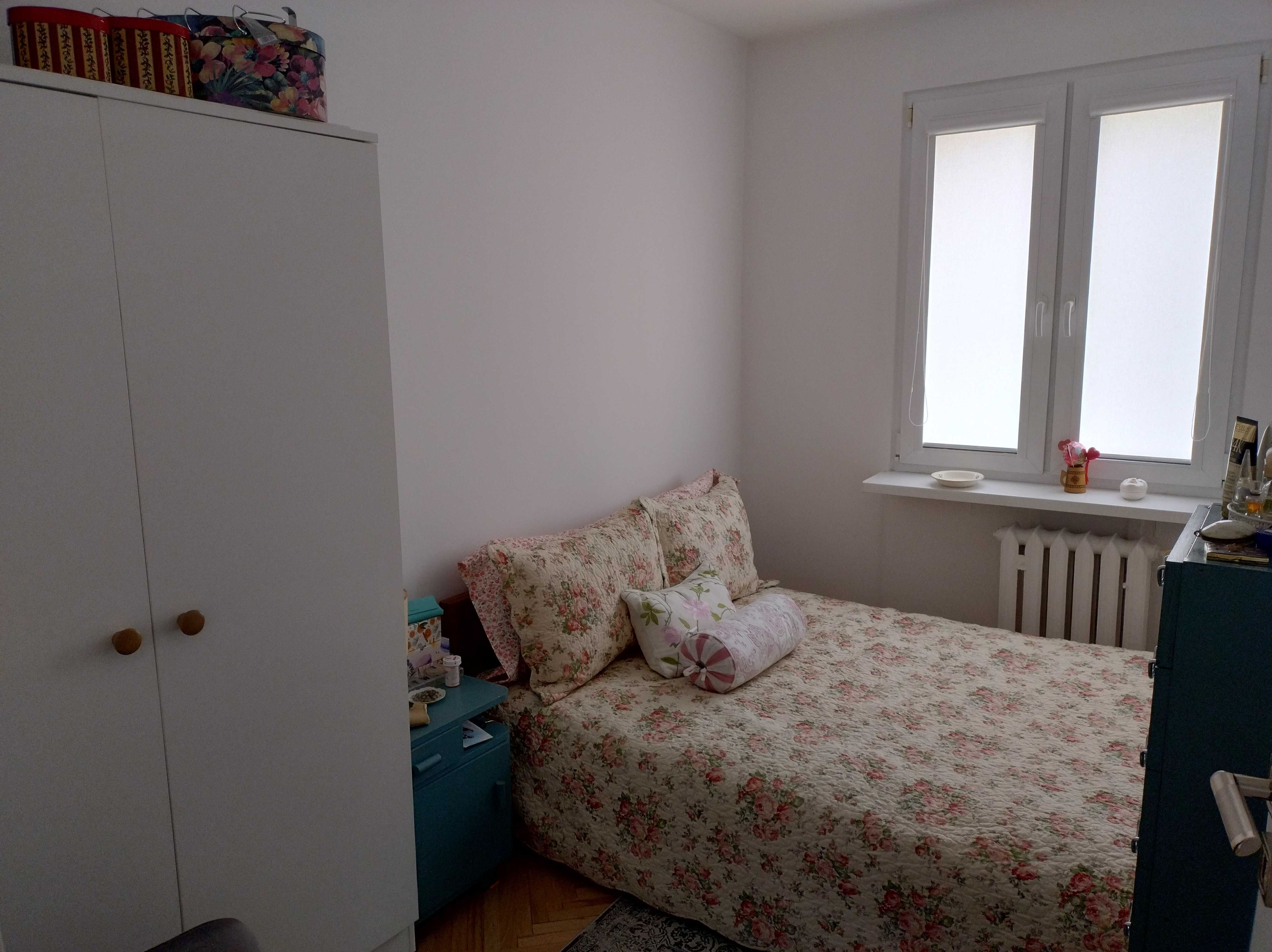 Sprzedam mieszkanie 69 m2, 10 piętro, 4 pokoje + loggia, os. Poręby