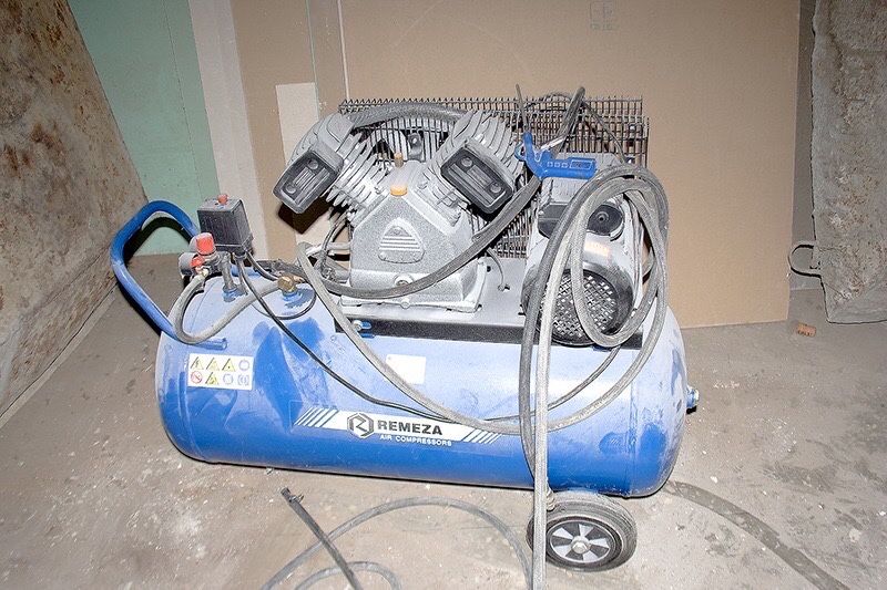 Продам пневмо компресор Remeza 100 литров