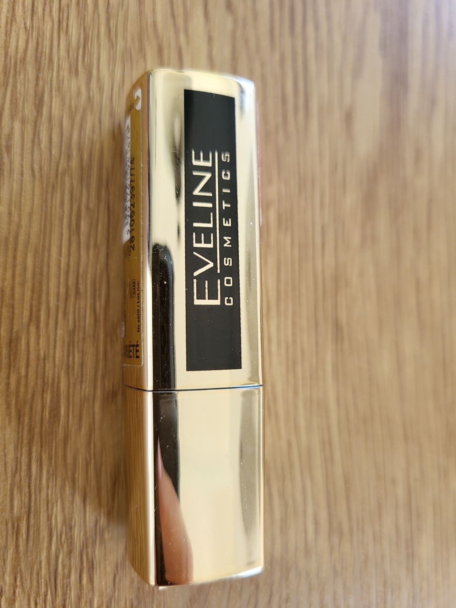 Pomadka satynowa Eveline Cosmetics Variete, 03