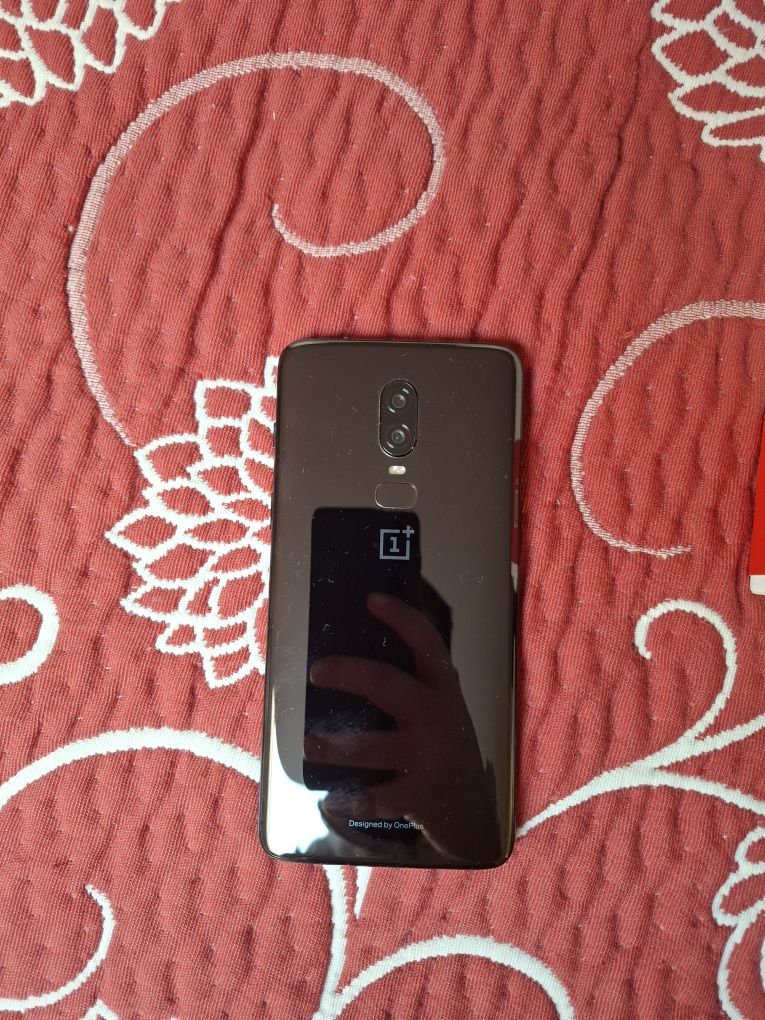One plus 6 64gb usado