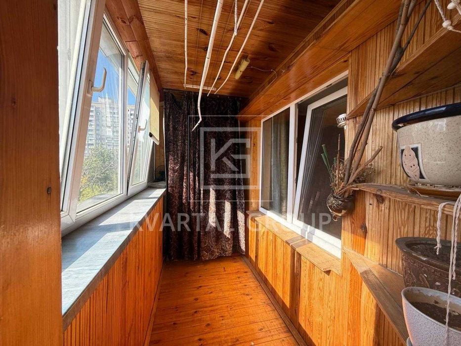 Продам ГАРНУ 2к квартиру з ремонтом, меблями, технікою. Балкон.