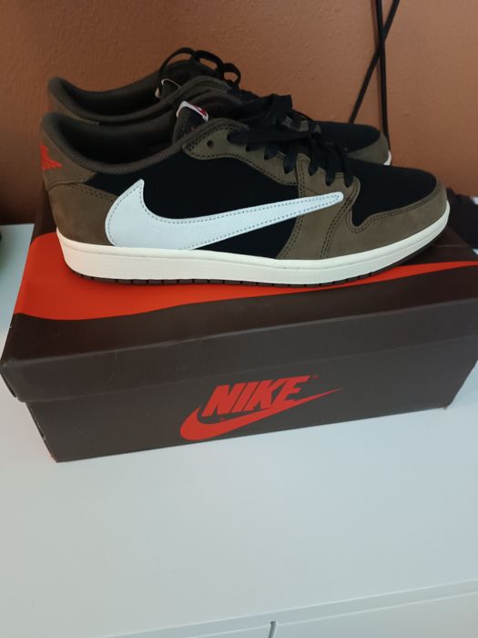 Tênis Jordan 1 Low Travis Scott Mocha