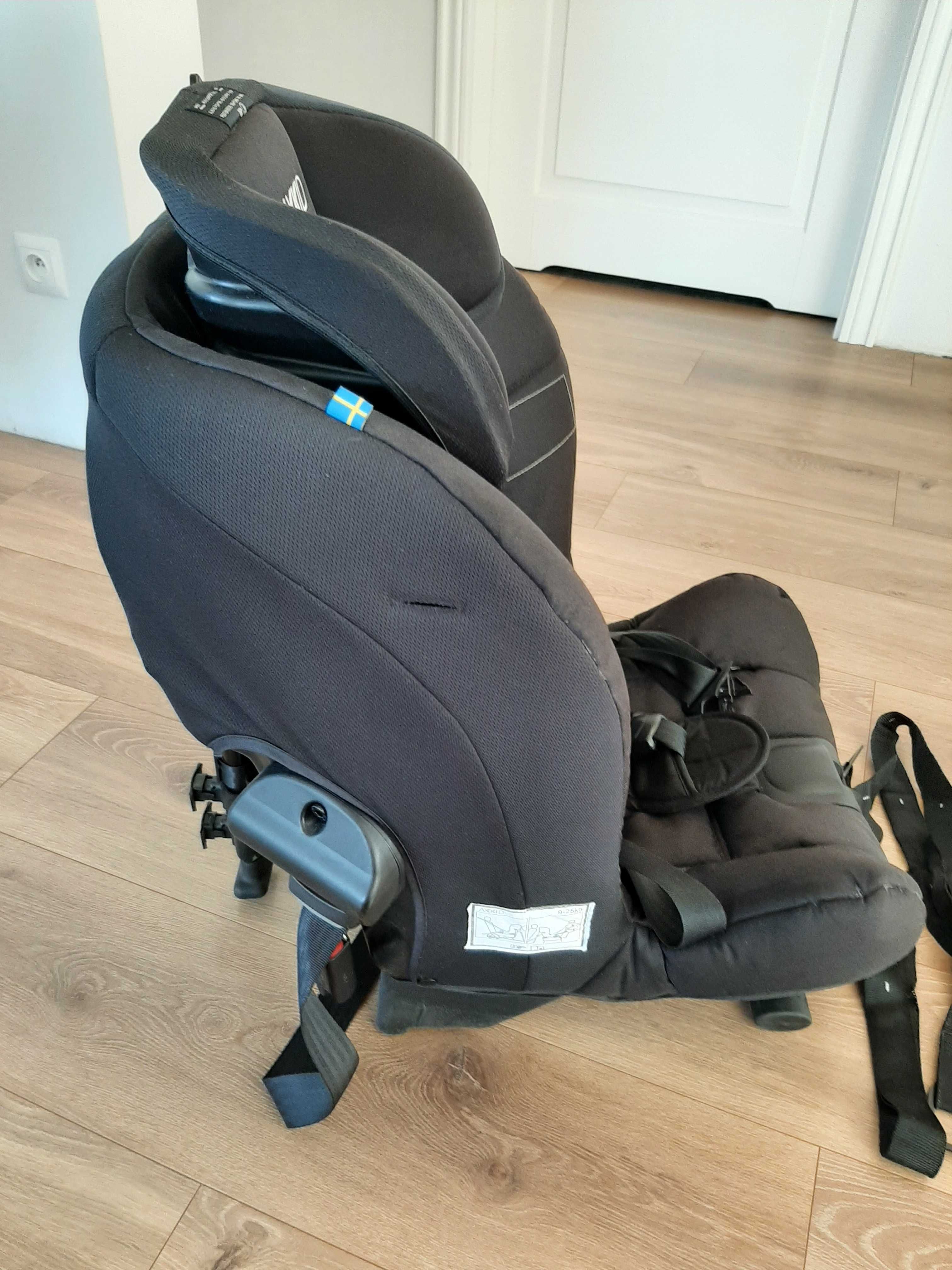 Fotelik samochodowy RWF Axkid Minikid 9-25kg