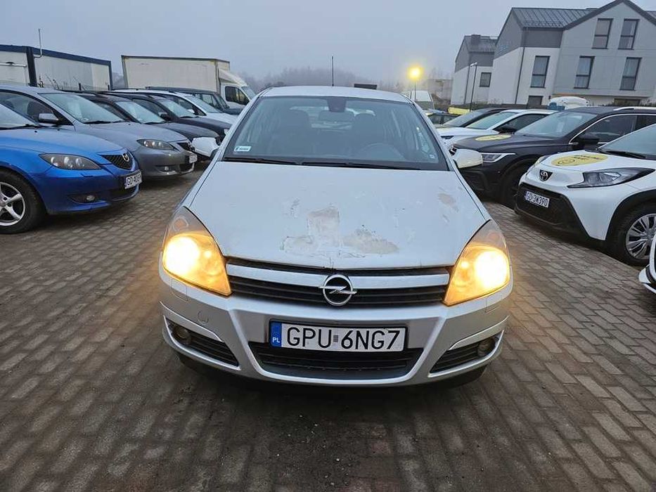 Opel Astra H 2004r/1.6 benzyna gaz/105KM/opony zimowe/atest2027/klima