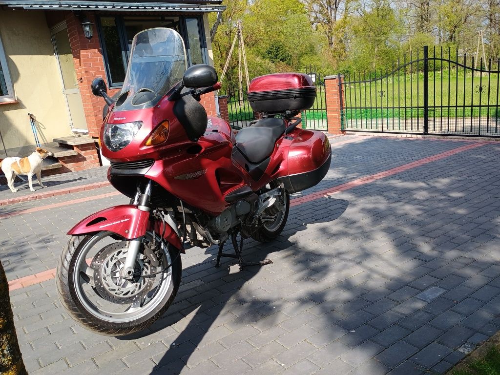 Honda NTV 650 Deauville 2005