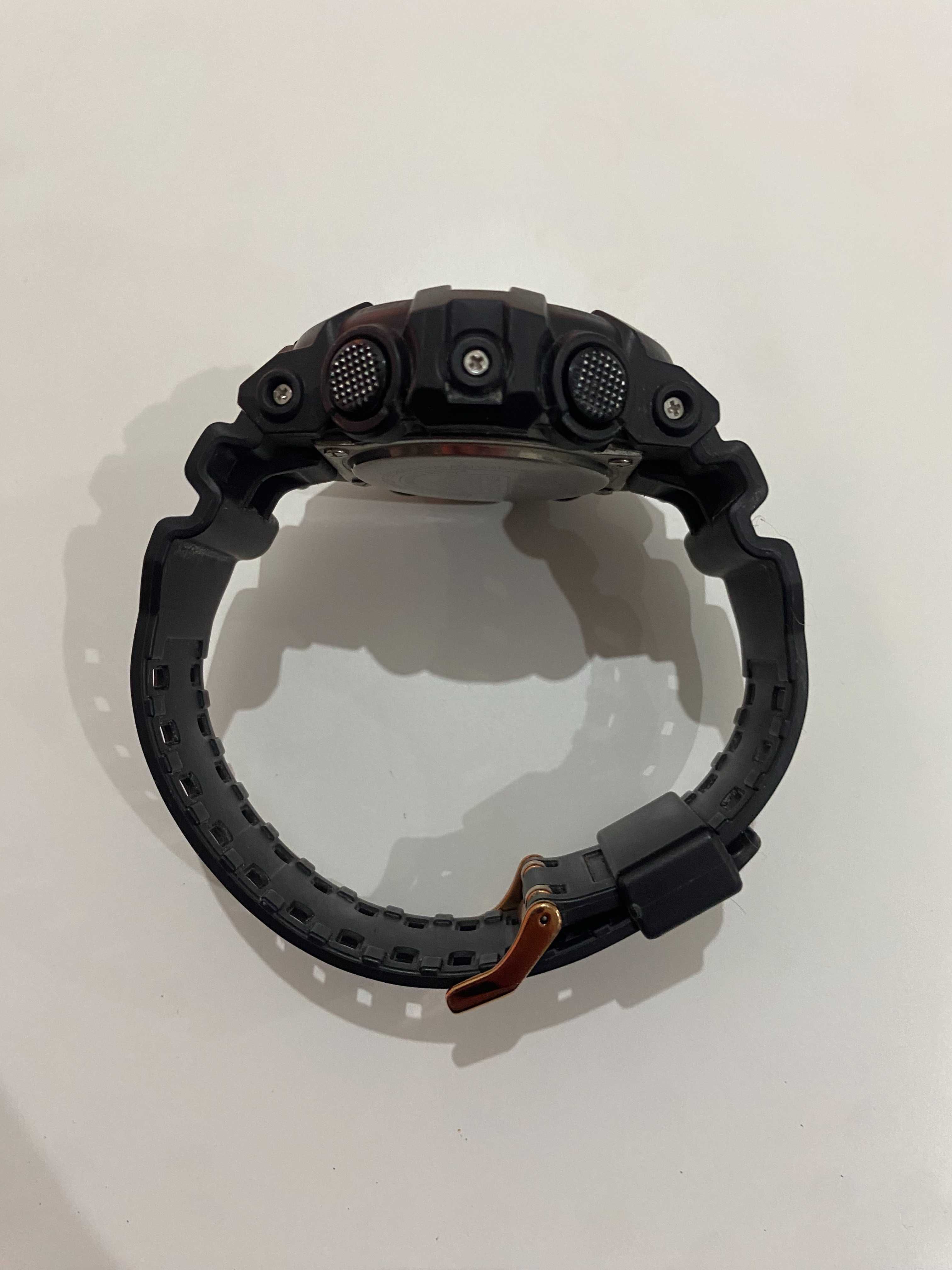 Casio G-Shock GA-710B-1A4 – analogowo-cyfrowy, stan bdb