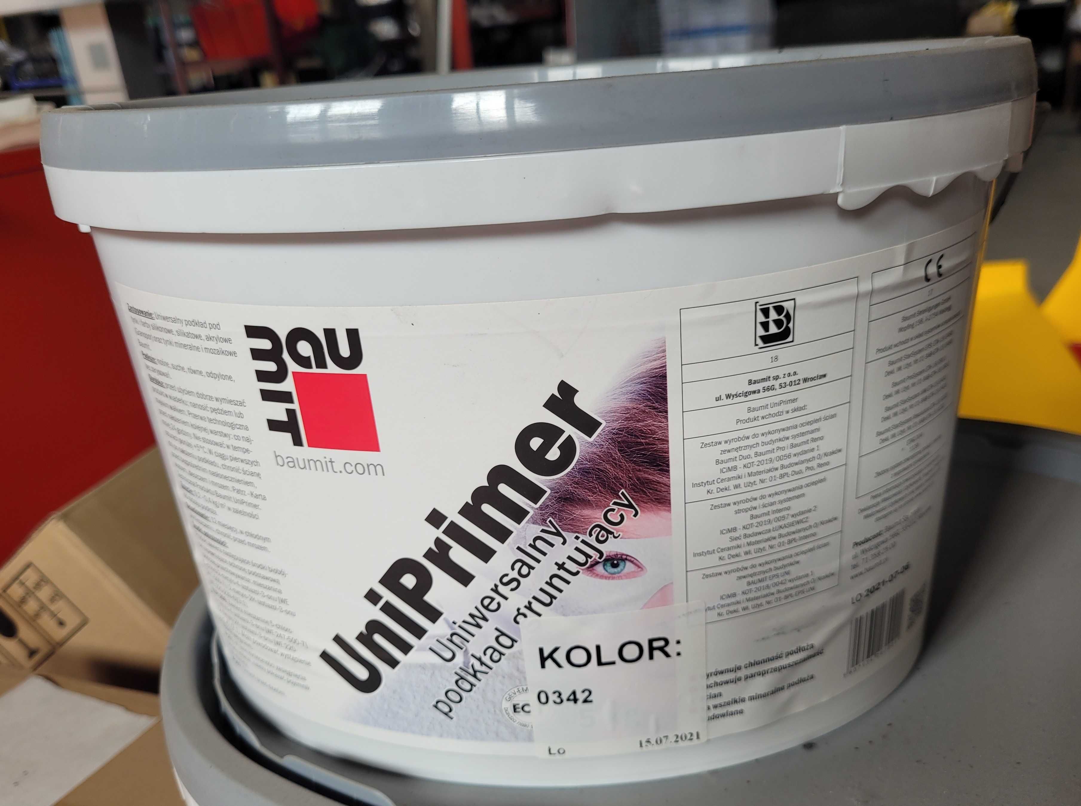 Uniwersalny podkład gruntujący Baumit UniPrimer kolor 0342