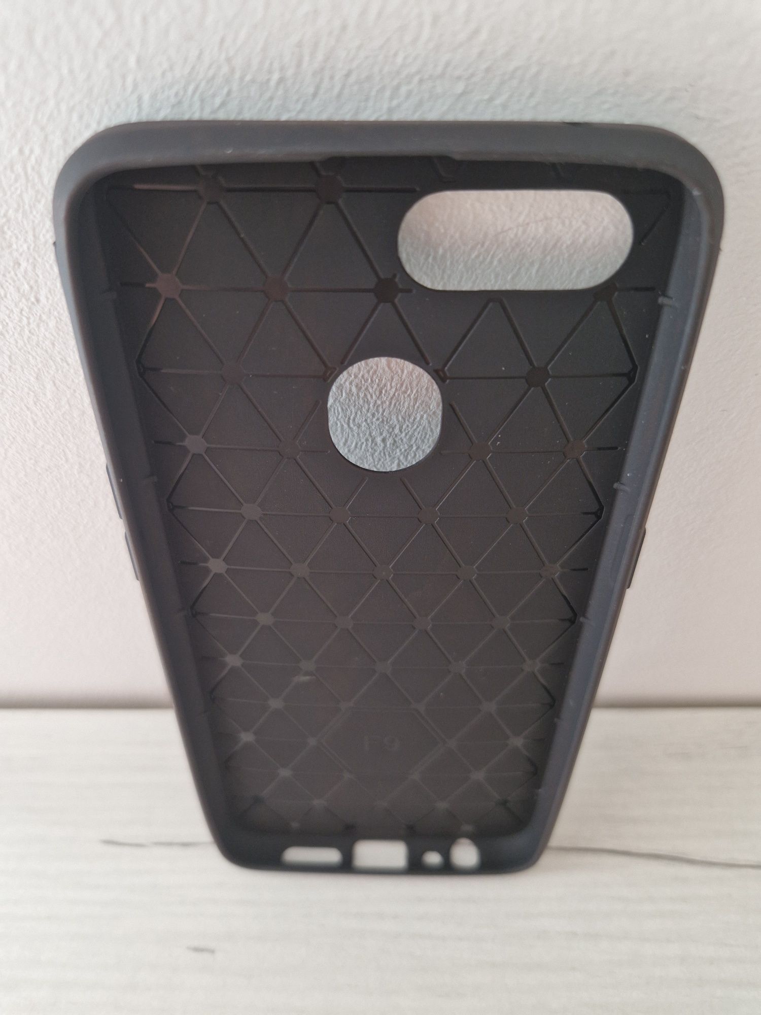 Back Case CARBON do OPPO AX7 Czarny