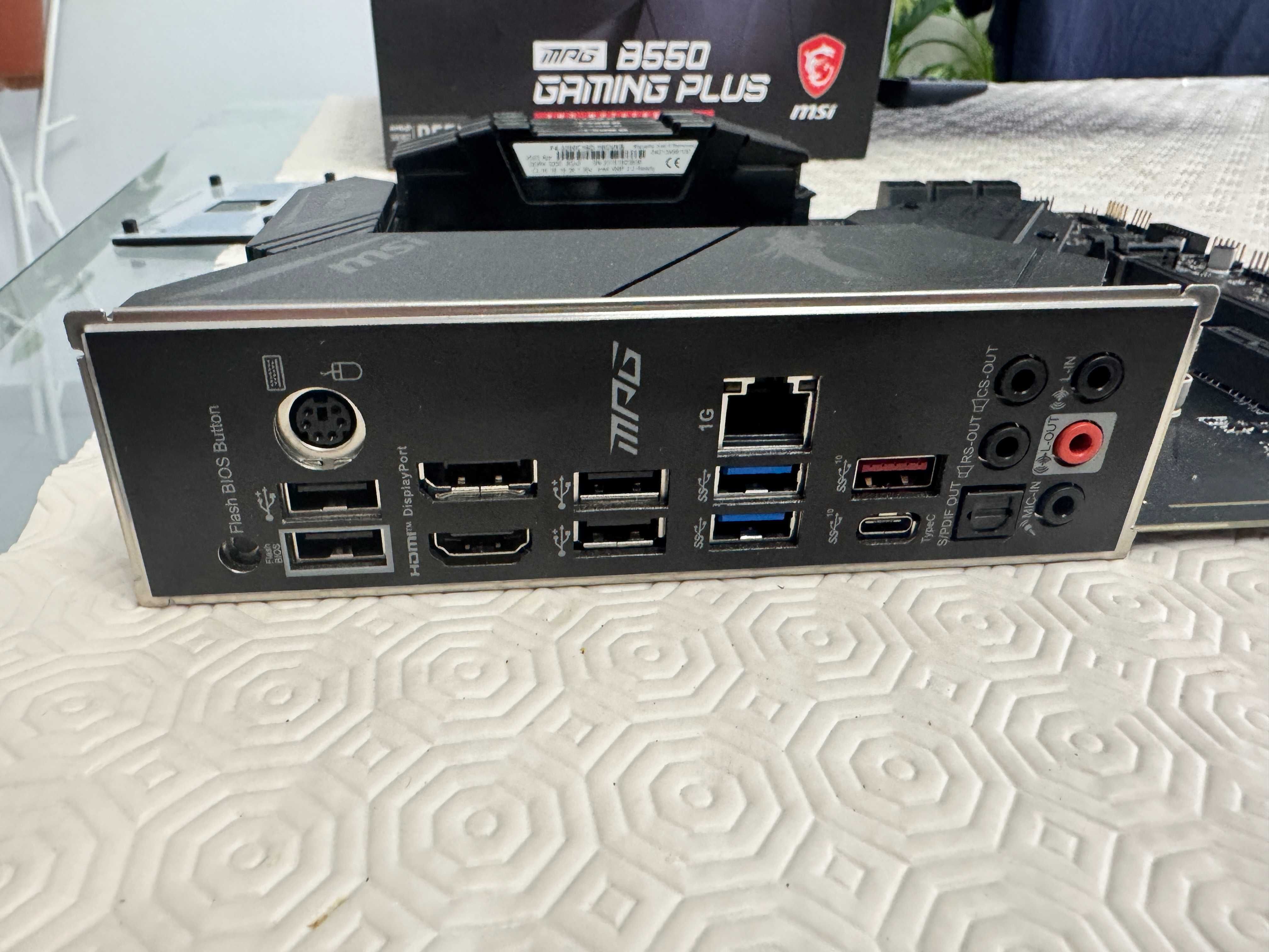 Combo Ryzen 7 5800X + B550 Gaming + 32GB RAM