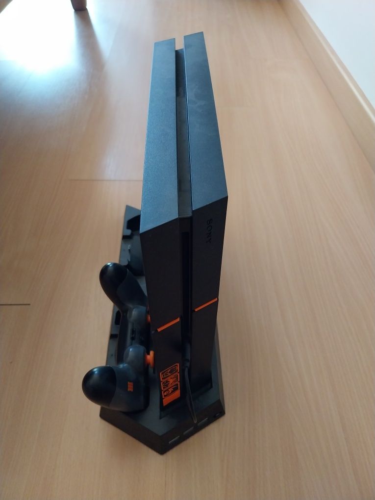 Playstation 4 Edição Limitida Black Ops 3/ 1TB