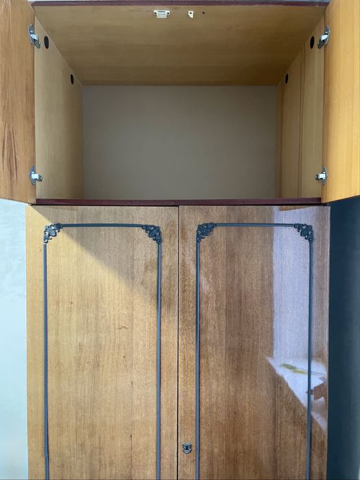 Дерев’яна шафа двохдверна, самовивіз Дніпро лівий берег