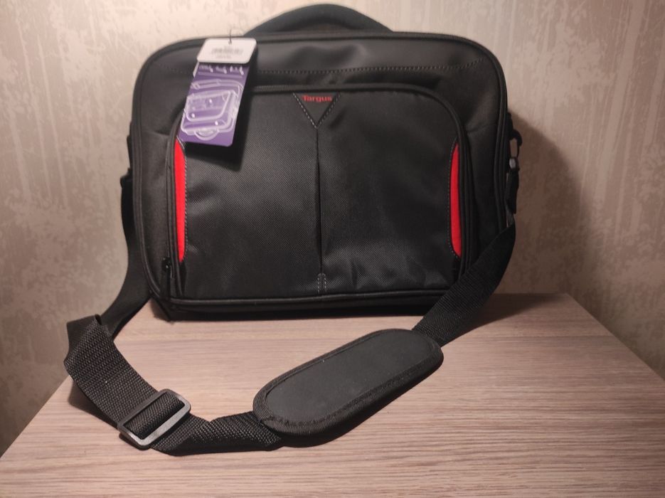 NOWA wielofunkcyjna torba na laptopa