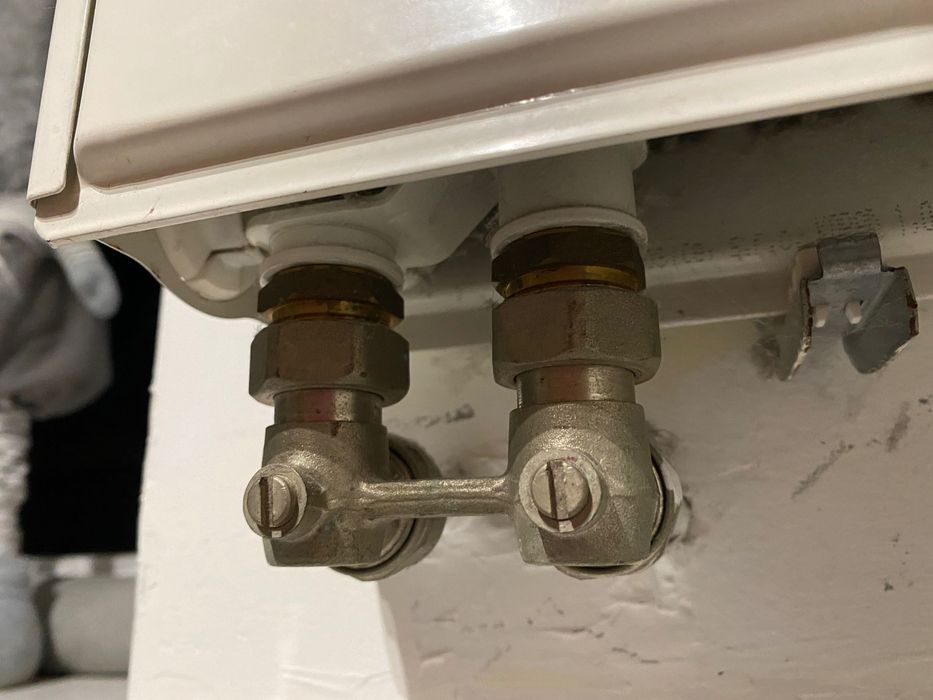 Sprzedam 2  szt grzejnków