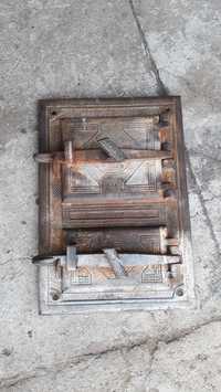 Stare drzwiczki żeliwne do pieca kaflowego