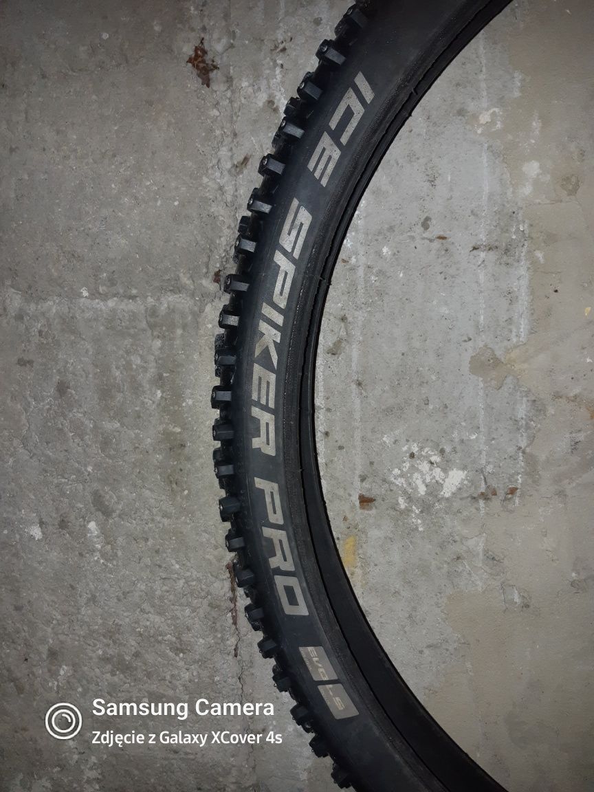 Schwalbe ice spiker pro evolution opony z kolcami