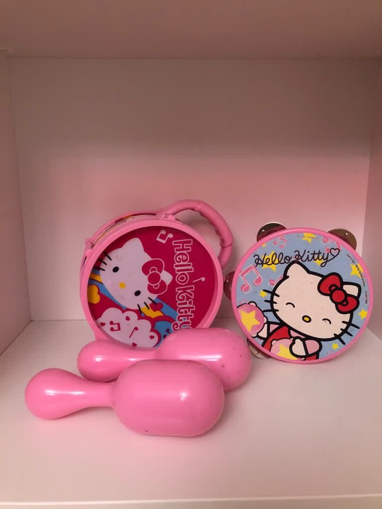 Hello Kitty zabawka  interaktywna  plus instrumenty muzyczne