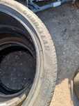 Резина, шини 255/40R20