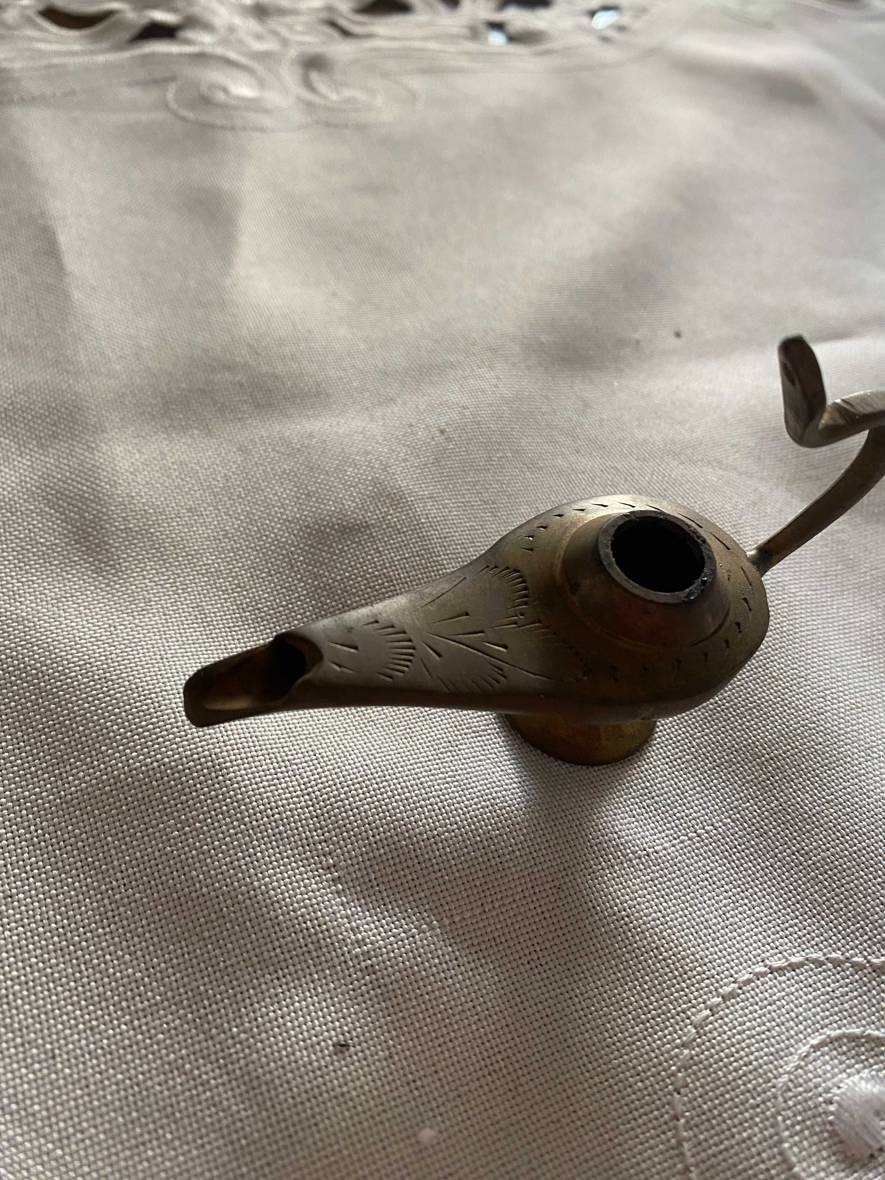 Lampa alladyna oliwna mosiądz ozdoba figurka