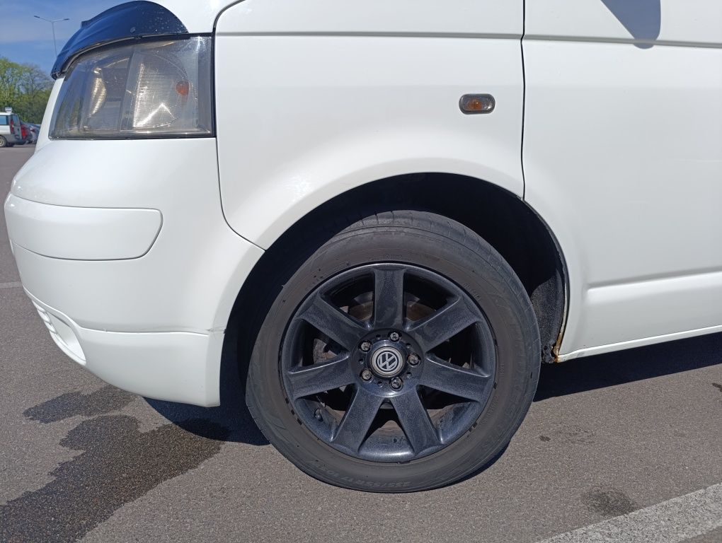 volkswagen transporter T5 2.5 АКПП  пасажир