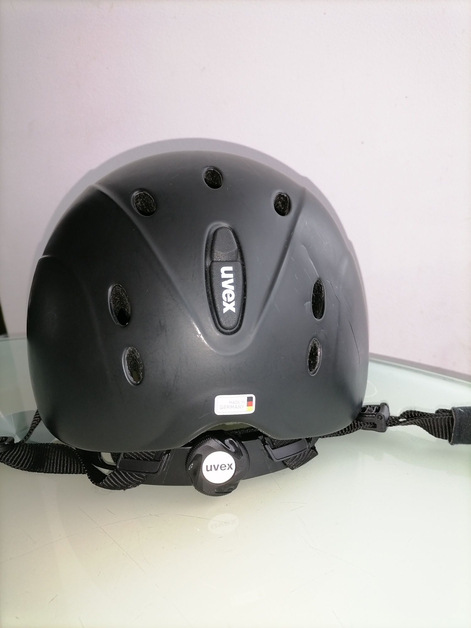 Шлем UVEX 49-54 см