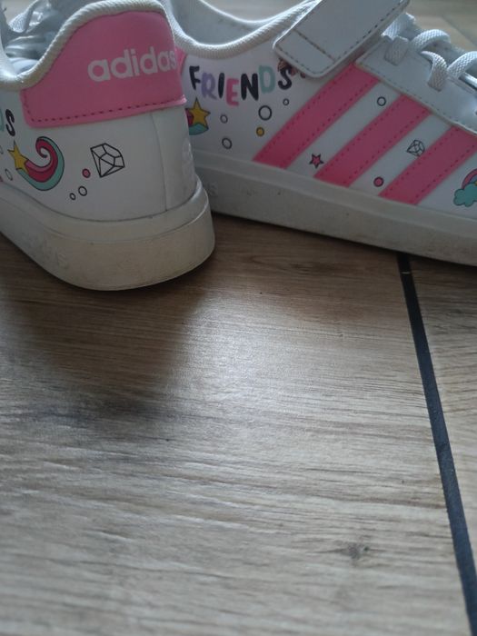 Adidasy dziewczęce