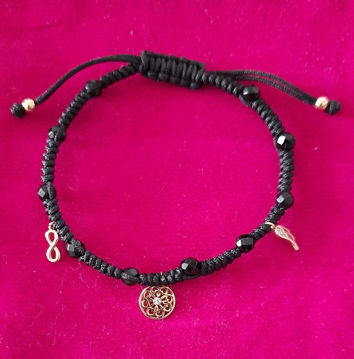 Bransoletka _ złoto, brylanty, kamienie naturalne, sznurek