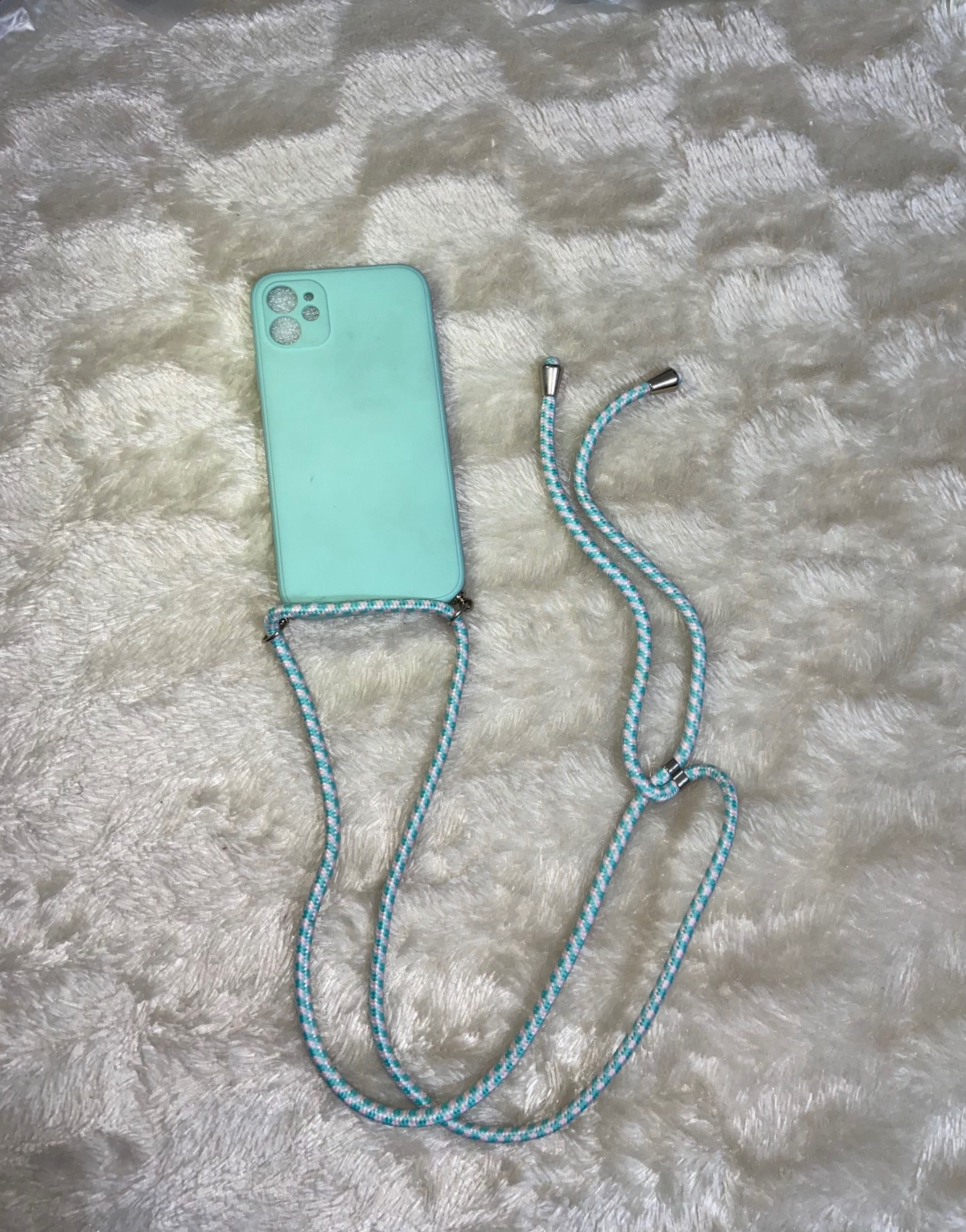 Capa de iPhone 11 normal