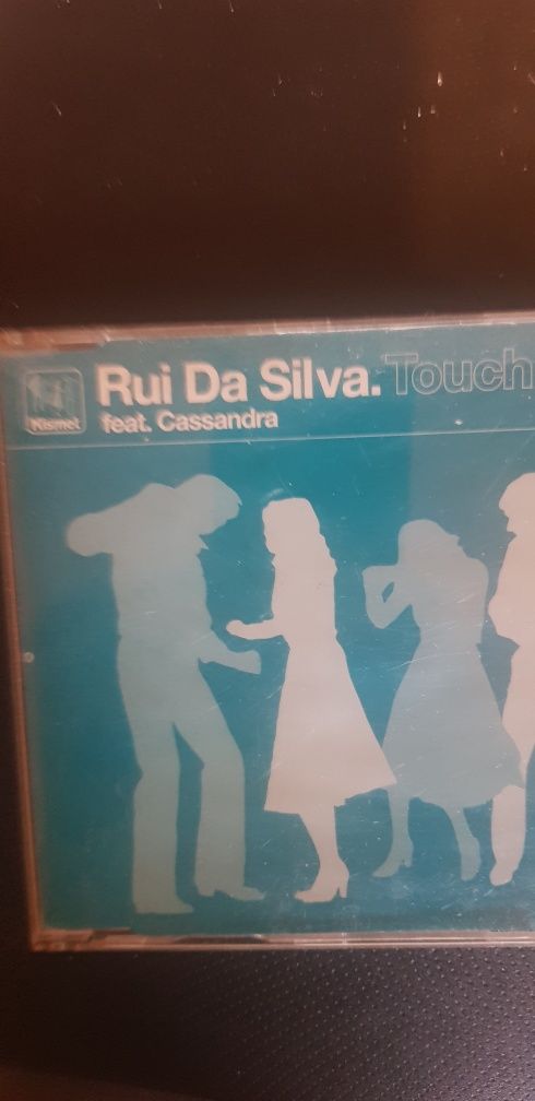 Vendo 50 cds em muito bom estado