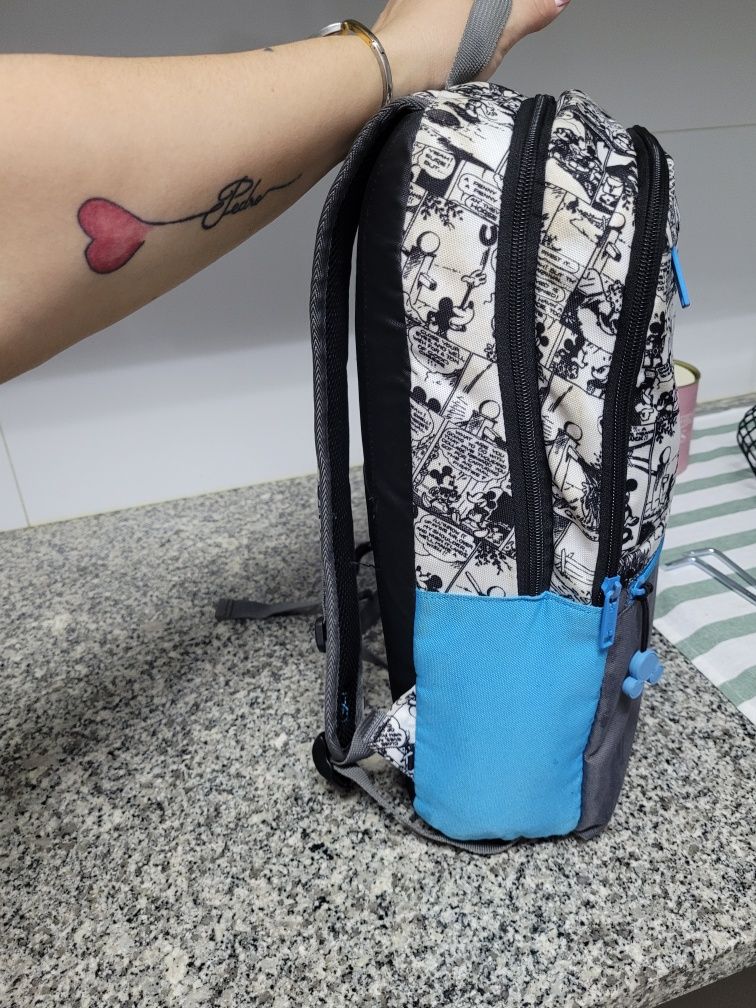 Mochila nova da American Tourister