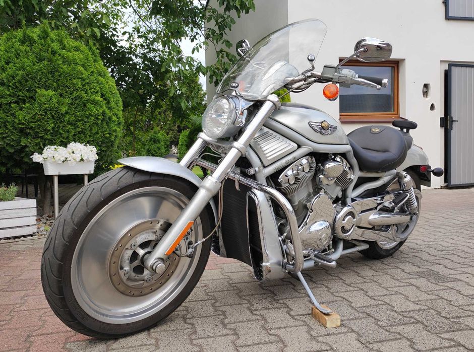 Harley-Davidson V-Rod VRSCA Anniversary stan BDB