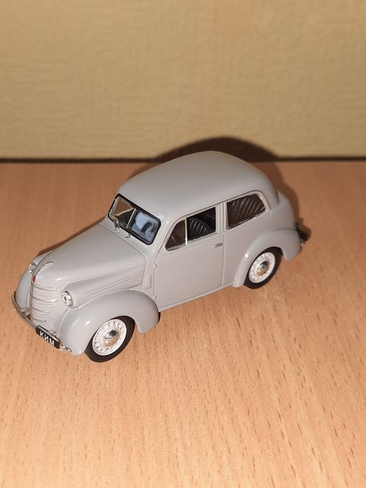 модель автомобіля КИМ 10-50