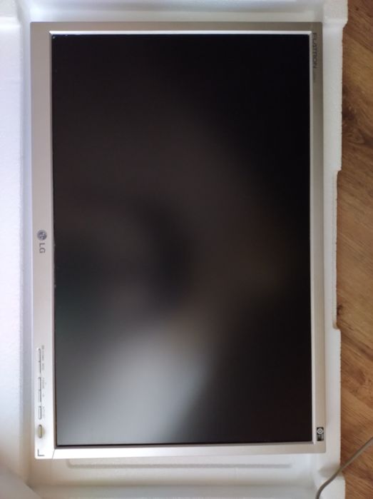 Monitor LG Flatron 22 cale