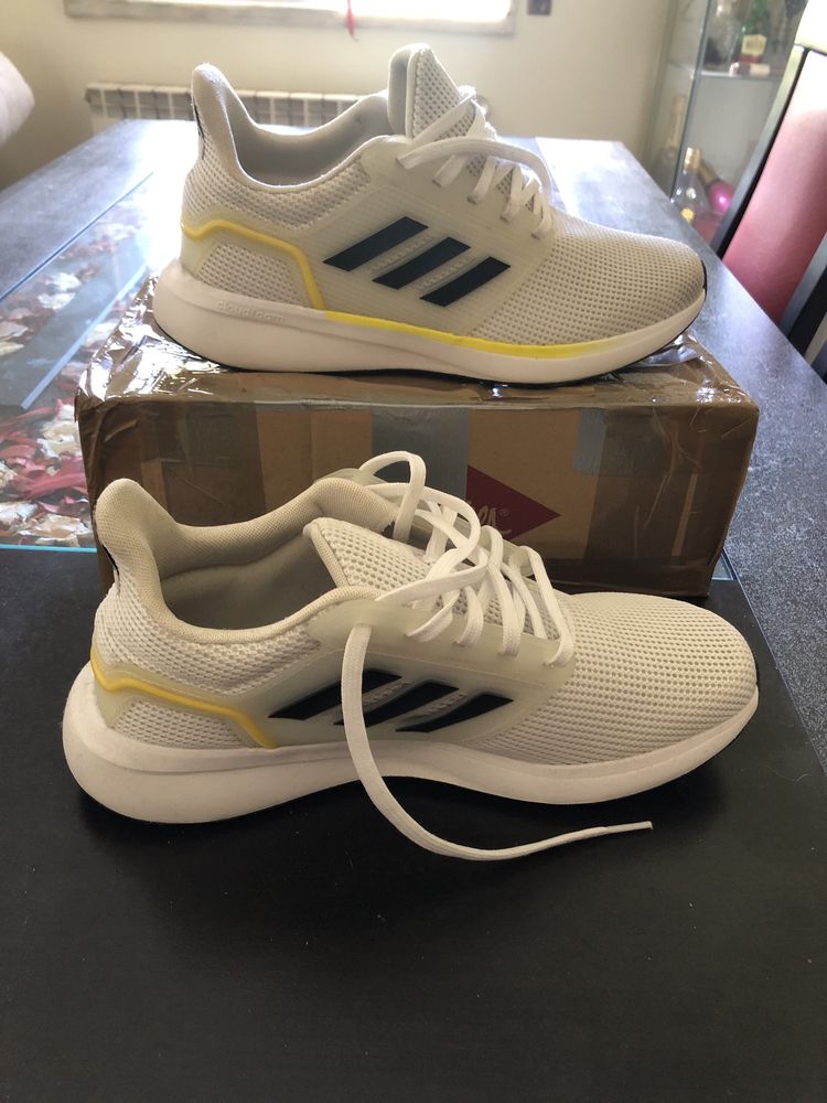 Tenis Adidas Cloudfoarm novos n43