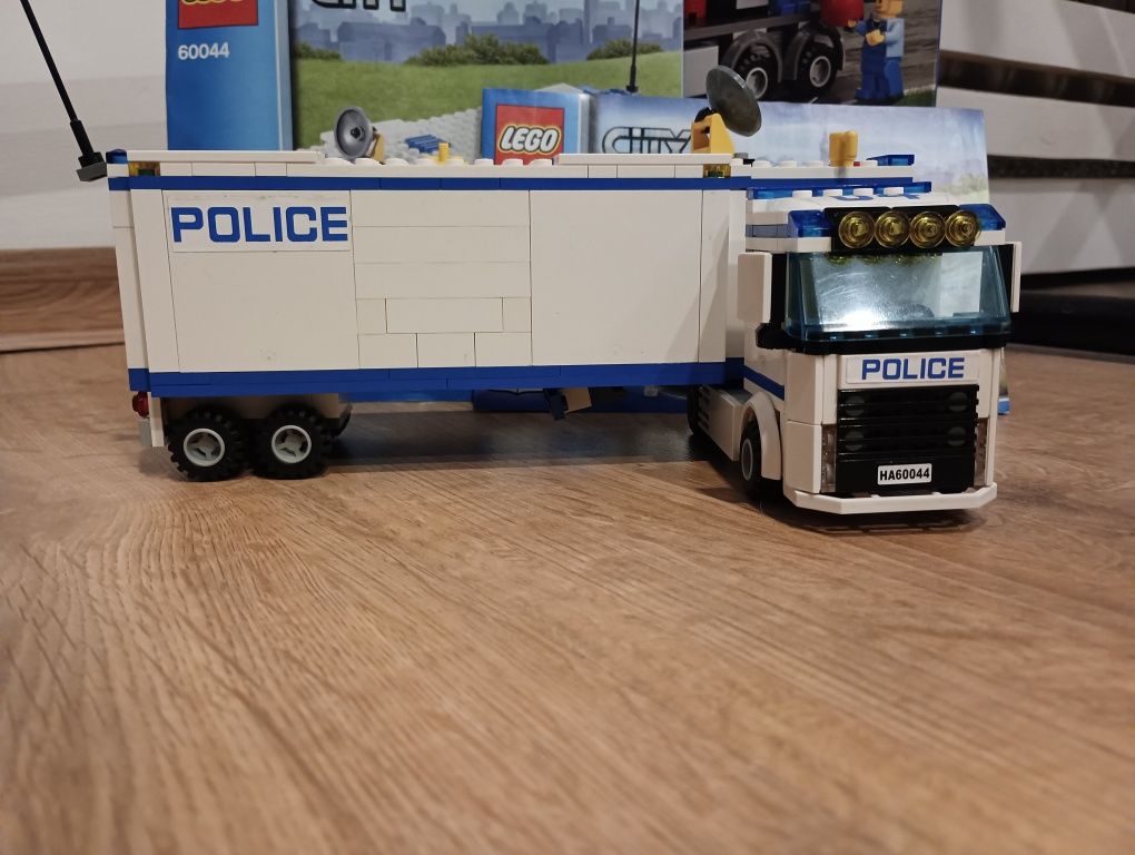 LEGO City 60044 Mobilna baza policji
